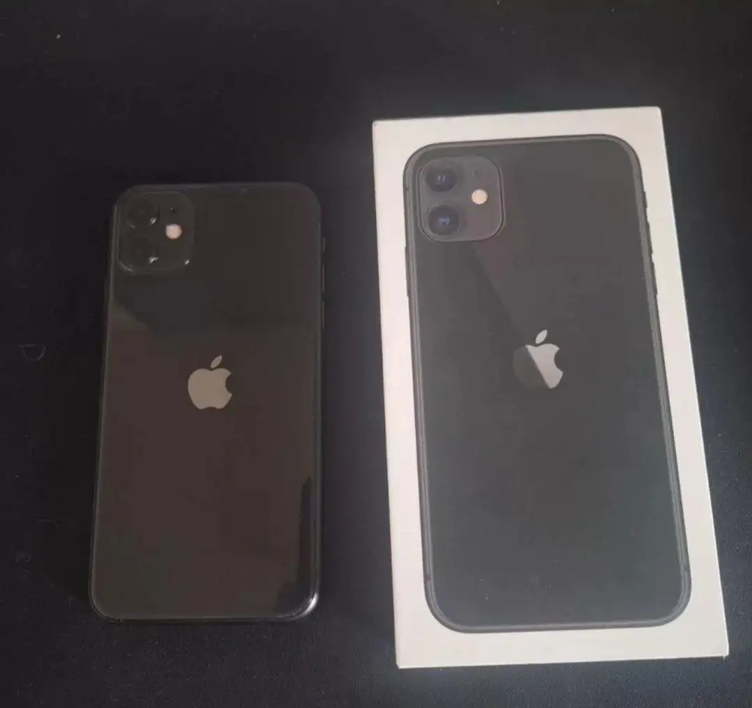 Айфон 11 128гб с замененным дисплеем - Смартфоны (Электроника) в Пермь
