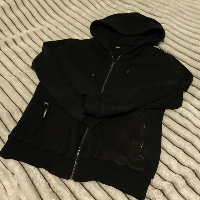 Обмен одежды размер L - частное объявление в Пермь