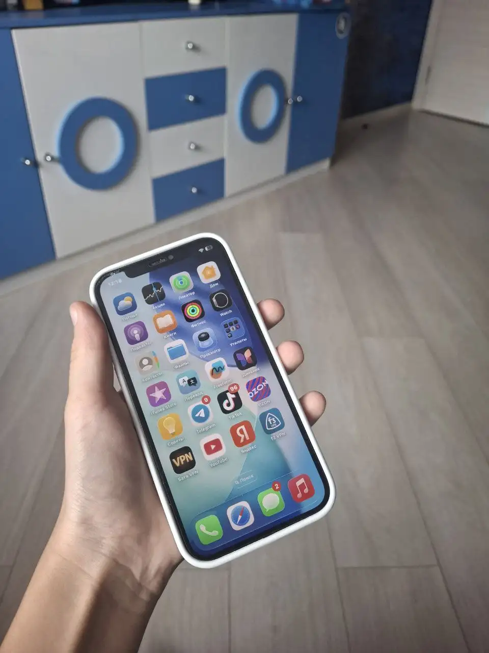 Айфон 12 128гб с защитным стеклом - Смартфоны (Электроника) в Пермь