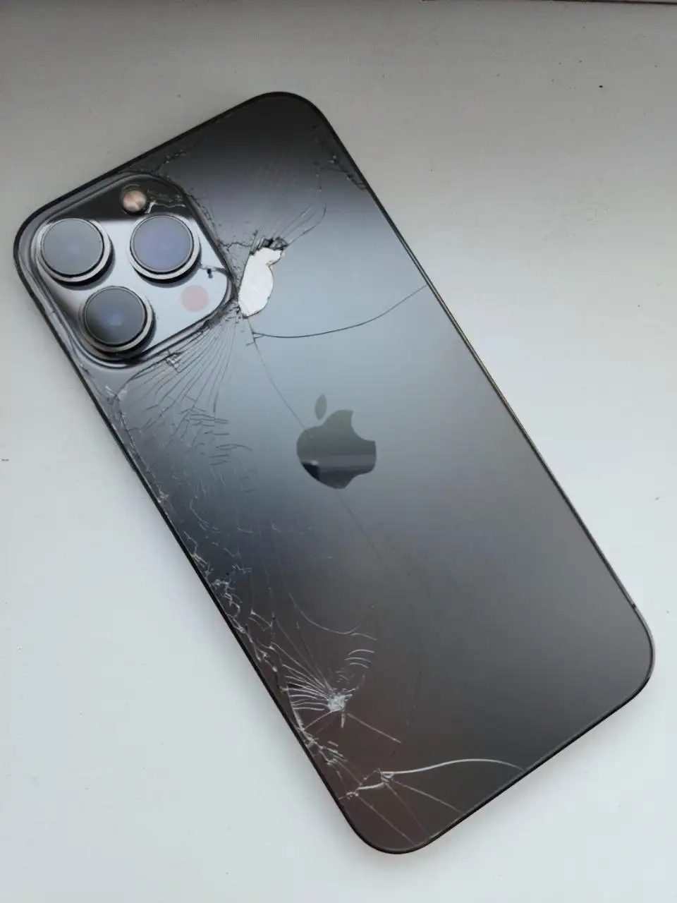 Продажа iPhone 13 Pro Max и копии AirPods Pro 2 - Смартфоны и аксессуары (Электроника) в Пермь