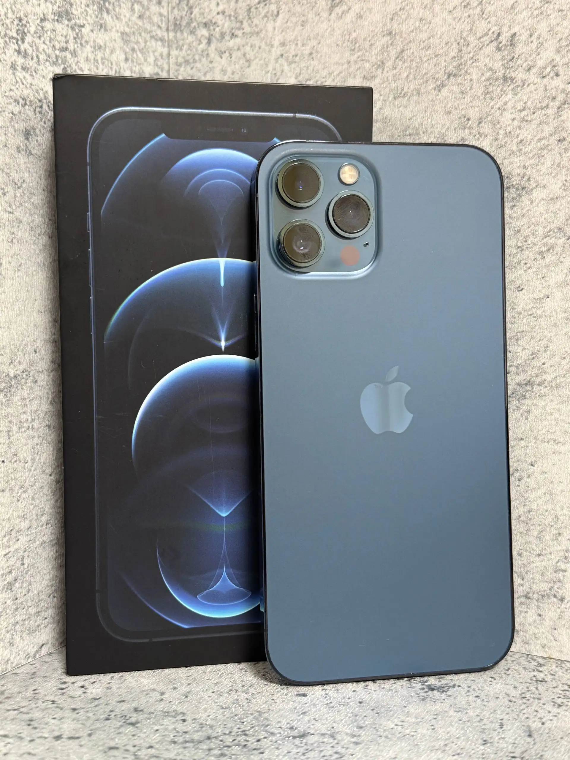 Продажа iPhone 12, 12 Pro, 13 (б/у, разные характеристики) - Смартфоны и телефоны (Электроника) в Пермь