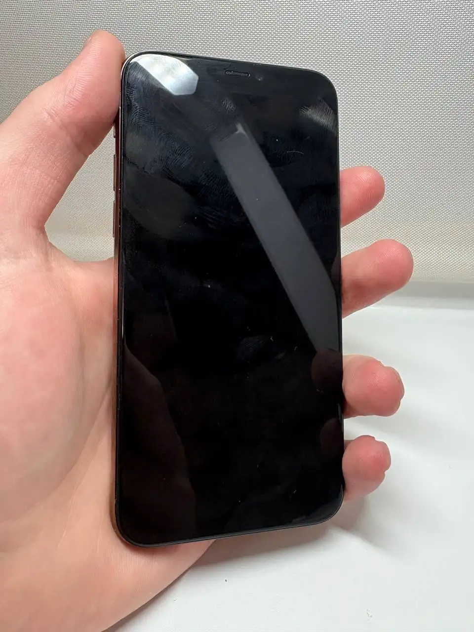 Продам iPhone 11 Pro 64GB с замененным дисплеем и АКБ - Смартфоны (Электроника) в Пермь