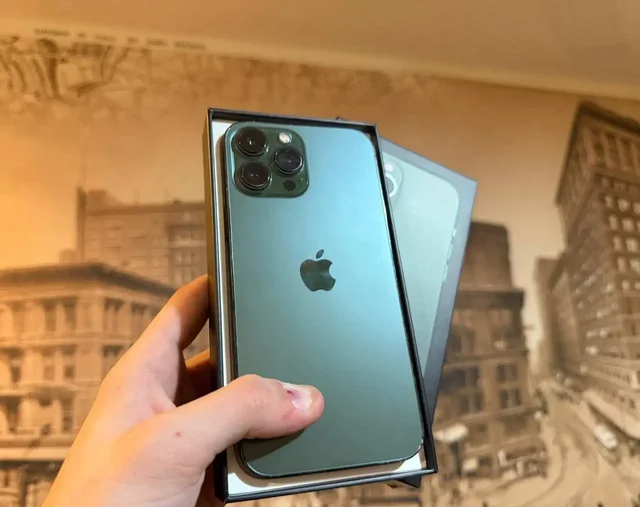 iPhone 13 Pro Max 128GB в хорошем состоянии - Видеонаблюдение в Пермь