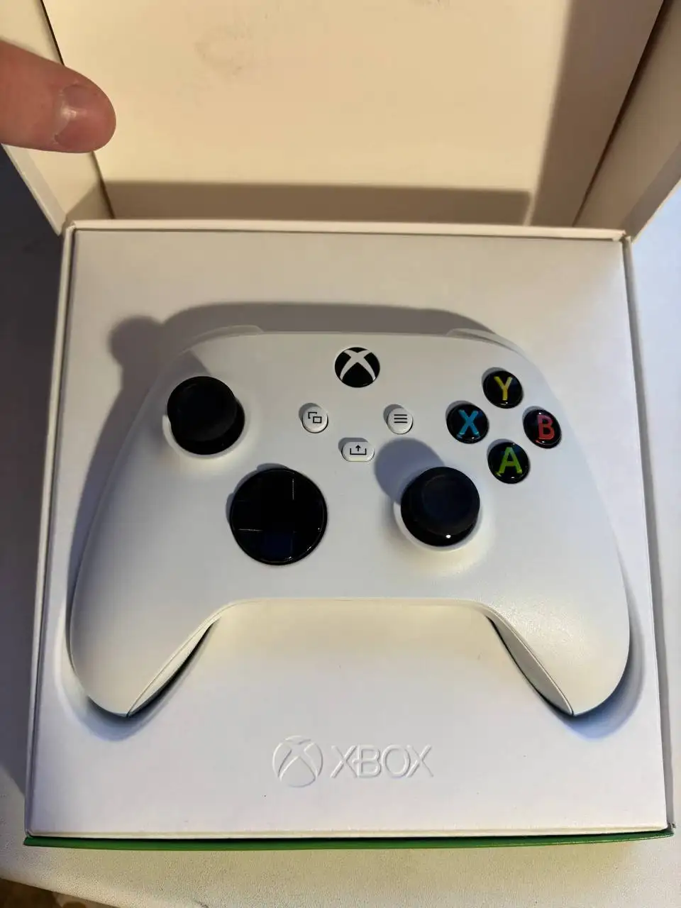 Икс бокс 1 с двумя джойстиками - Игровые консоли (Электроника) в Пермь