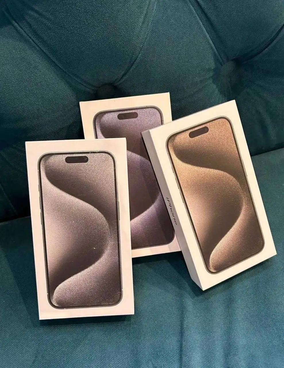 Продажа iPhone 15 различных моделей и конфигураций - Смартфоны (Электроника) в Пермь