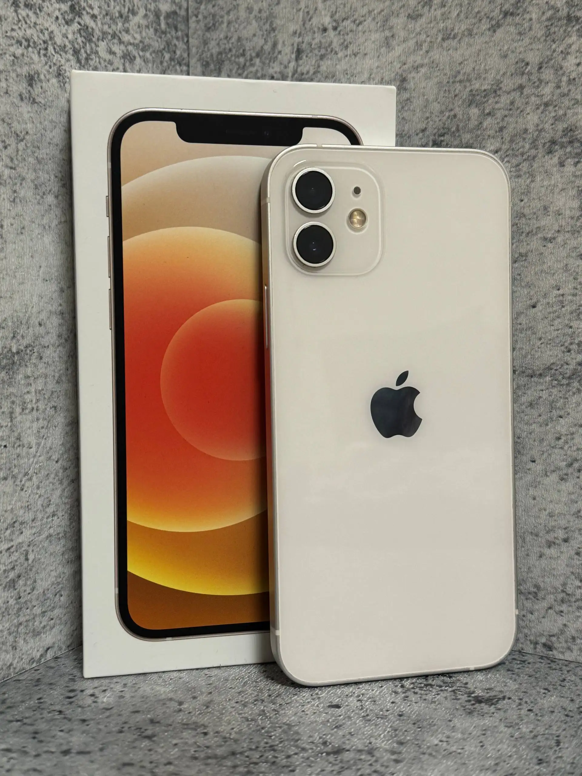 Продажа б/у iPhone разных моделей - Смартфоны (Электроника) в Пермь