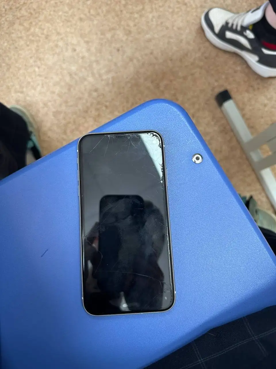 Обмен iPhone 11 на iPhone 12 mini в Перми - Смартфоны (Электроника) в Пермь