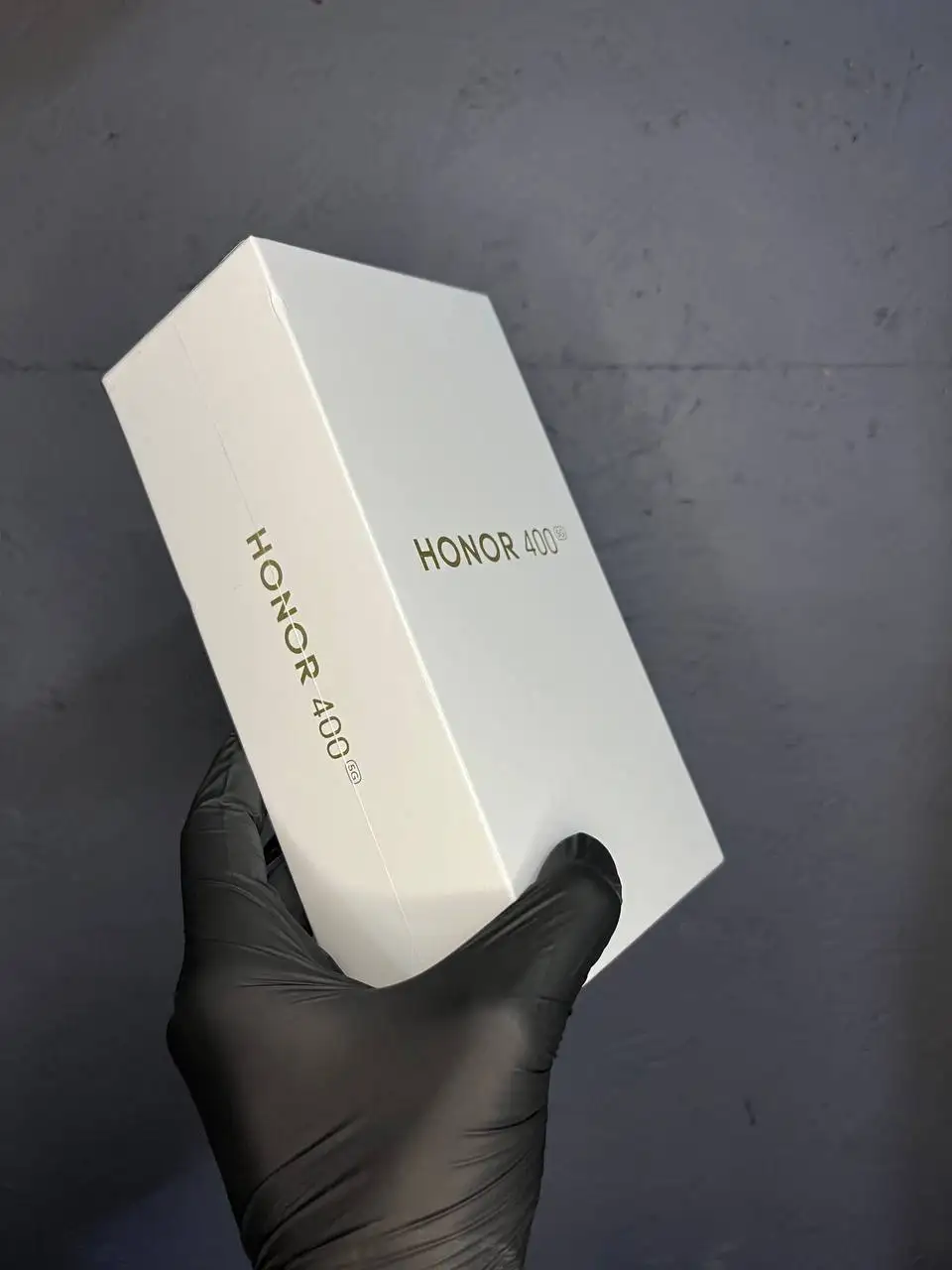 Продам Honor 400 12/256 новый - Смартфоны и телефоны (Электроника) в Пермь