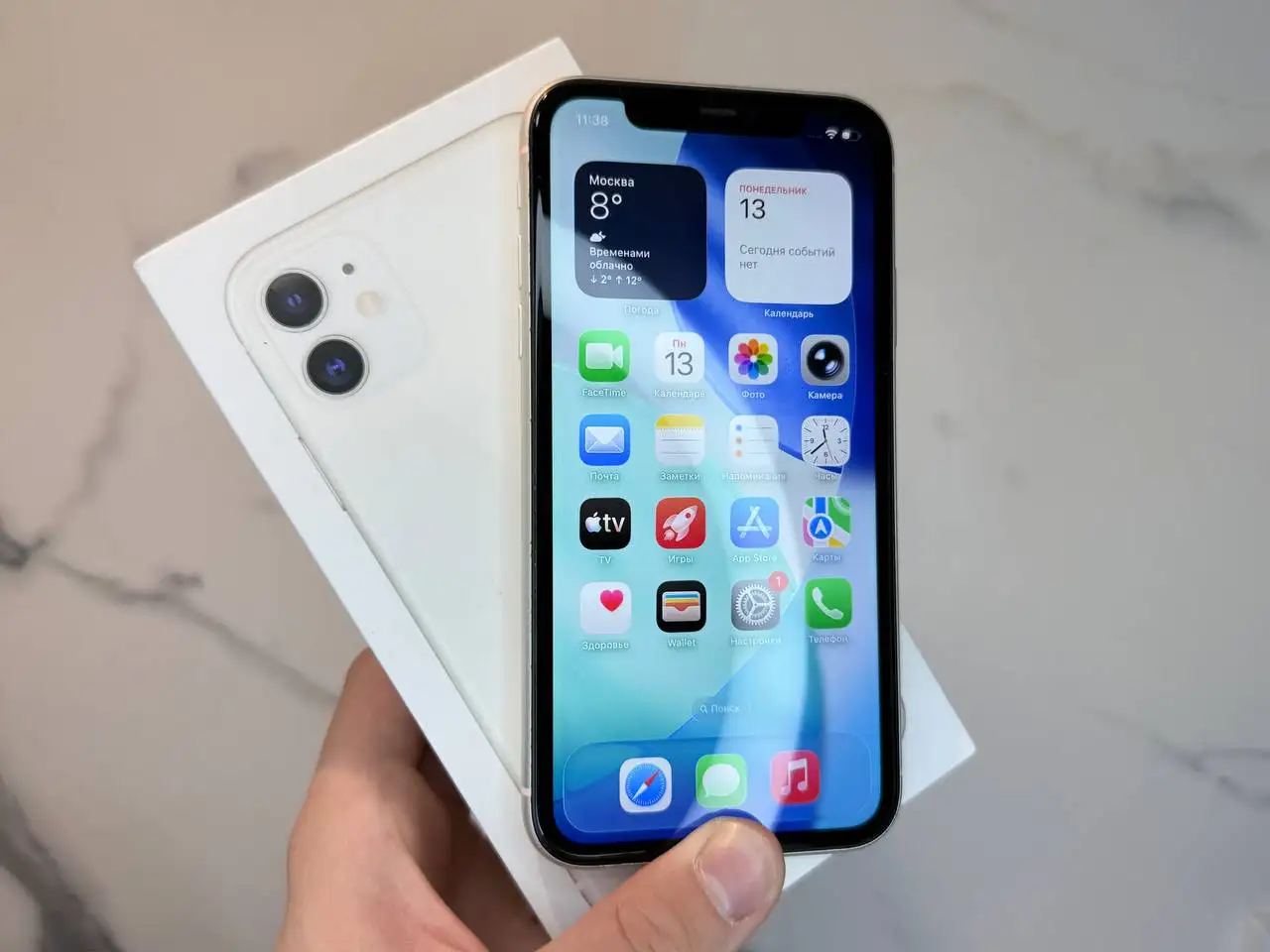 iPhone 11 64GB в отличном состоянии - Смартфоны (Электроника) в Пермь