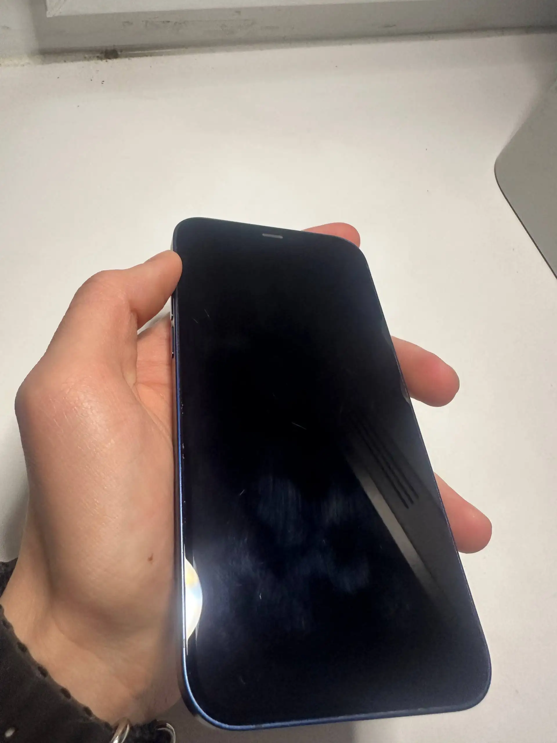 iPhone 12 64 ГБ синий - Телефоны и смартфоны (Электроника) в Пермь