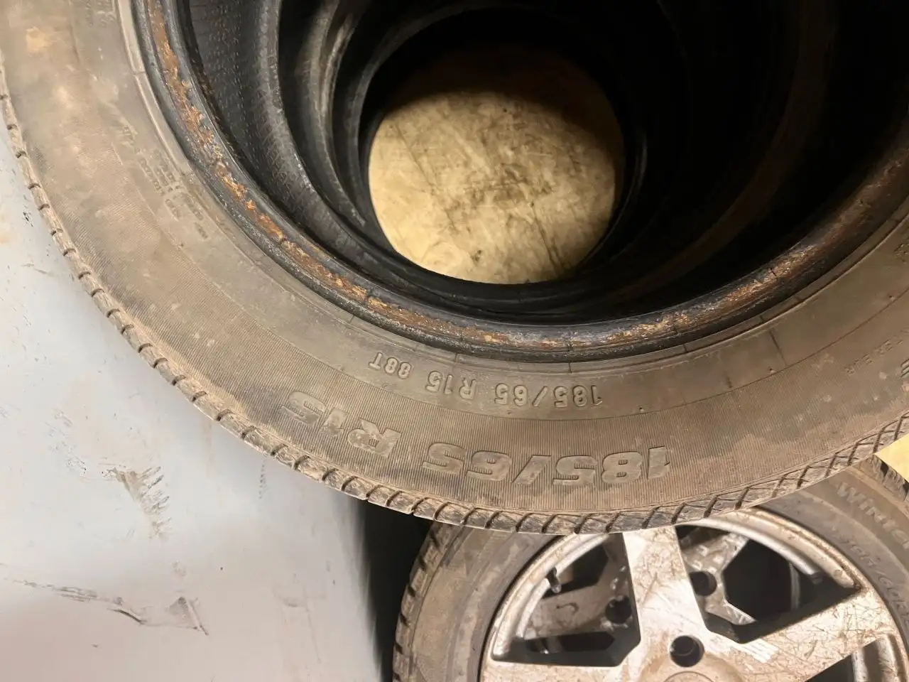 Продам летнюю резину 185/65 R15 - Шины и диски (Авто) в Пермь