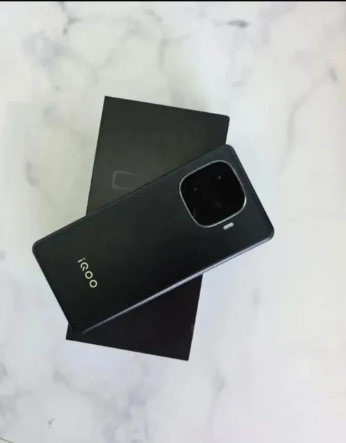 Обмен iQOO Z9 5G 256/8 - Смартфоны и гаджеты в Пермь