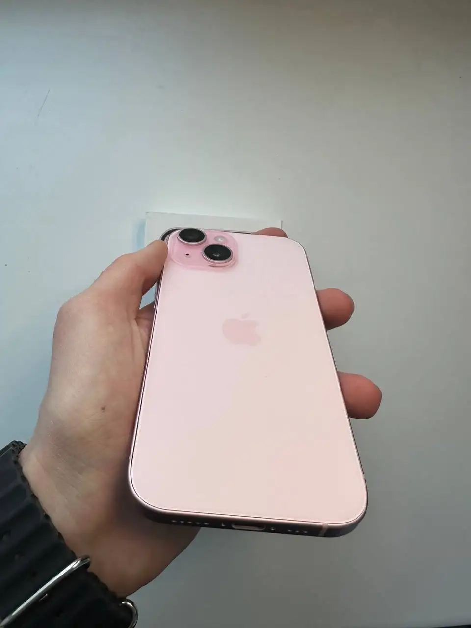 iPhone 15 128GB розовый - Смартфоны (Электроника) в Пермь