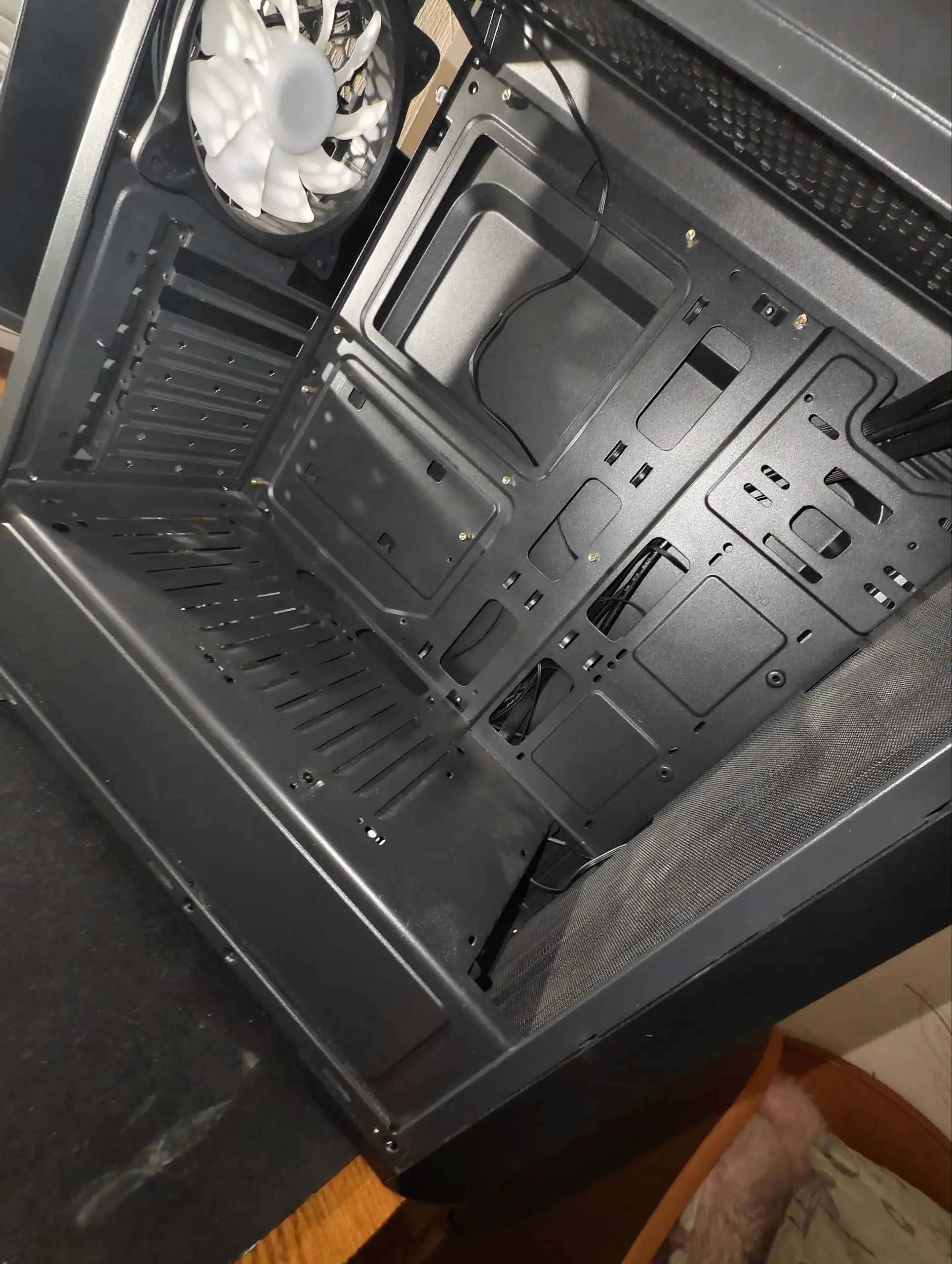 Корпус Zalman с 4 кулерами - Компьютерные комплектующие (Электроника) в Пермь