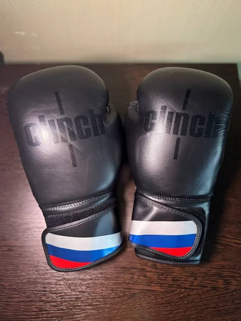 Боксерские перчатки Clinch Olimp Plus 10 oz - частное объявление в Пермь