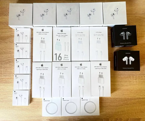 Продажа AirPods Pro 2, EarPods, Galaxy Buds 3 Pro, зарядки и MagSafe Charger - Аксессуары для электроники в Пермь