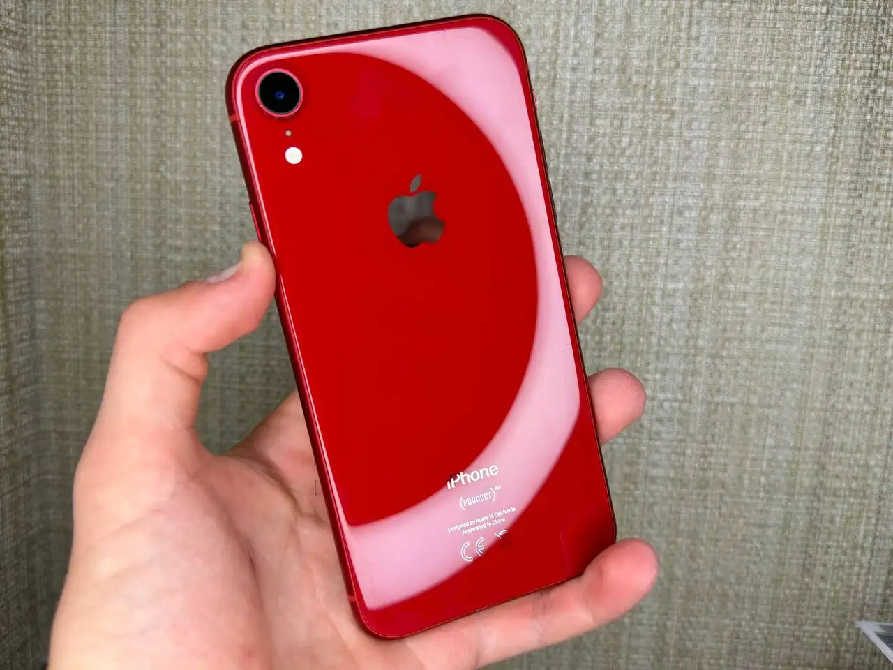 iPhone XR 64GB с дефектом - Мобильные телефоны (Электроника) в Пермь