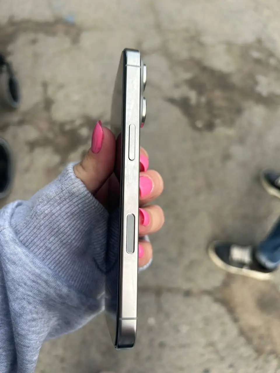 Продам iPhone 16 Pro - Смартфоны (Электроника) в Пермь
