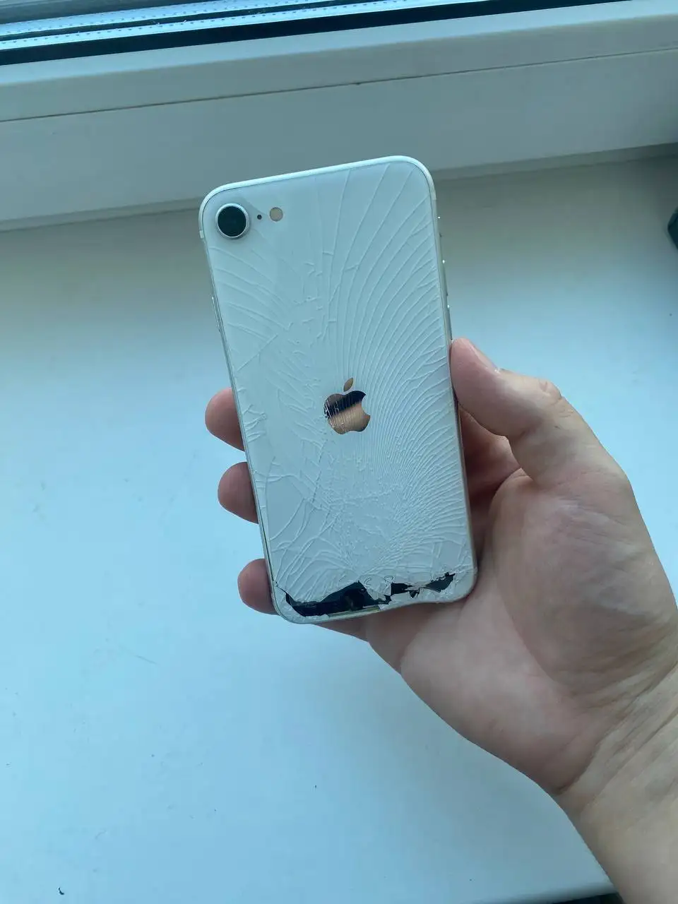 iPhone на запчасти после падения - Барахолка в Пермь