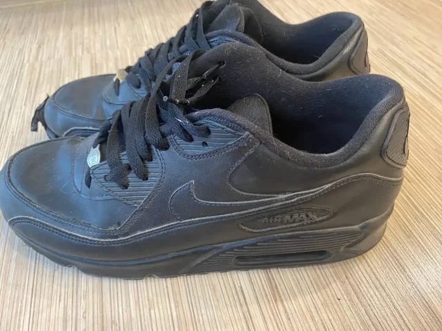 Продам оригинальные Nike Air Max - Электротранспорт в Пермь