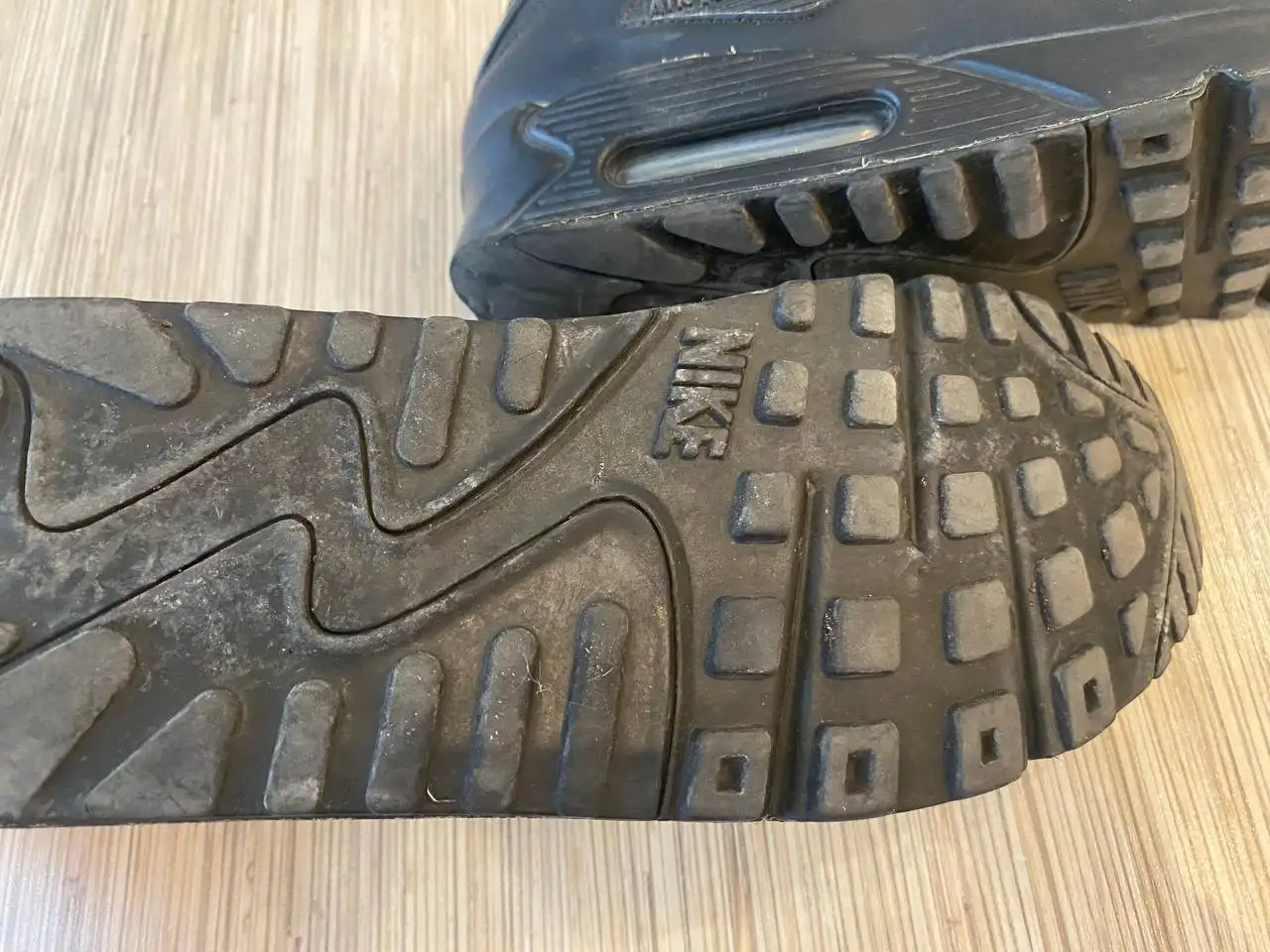 Продам оригинальные Nike Air Max - Барахолка в Пермь