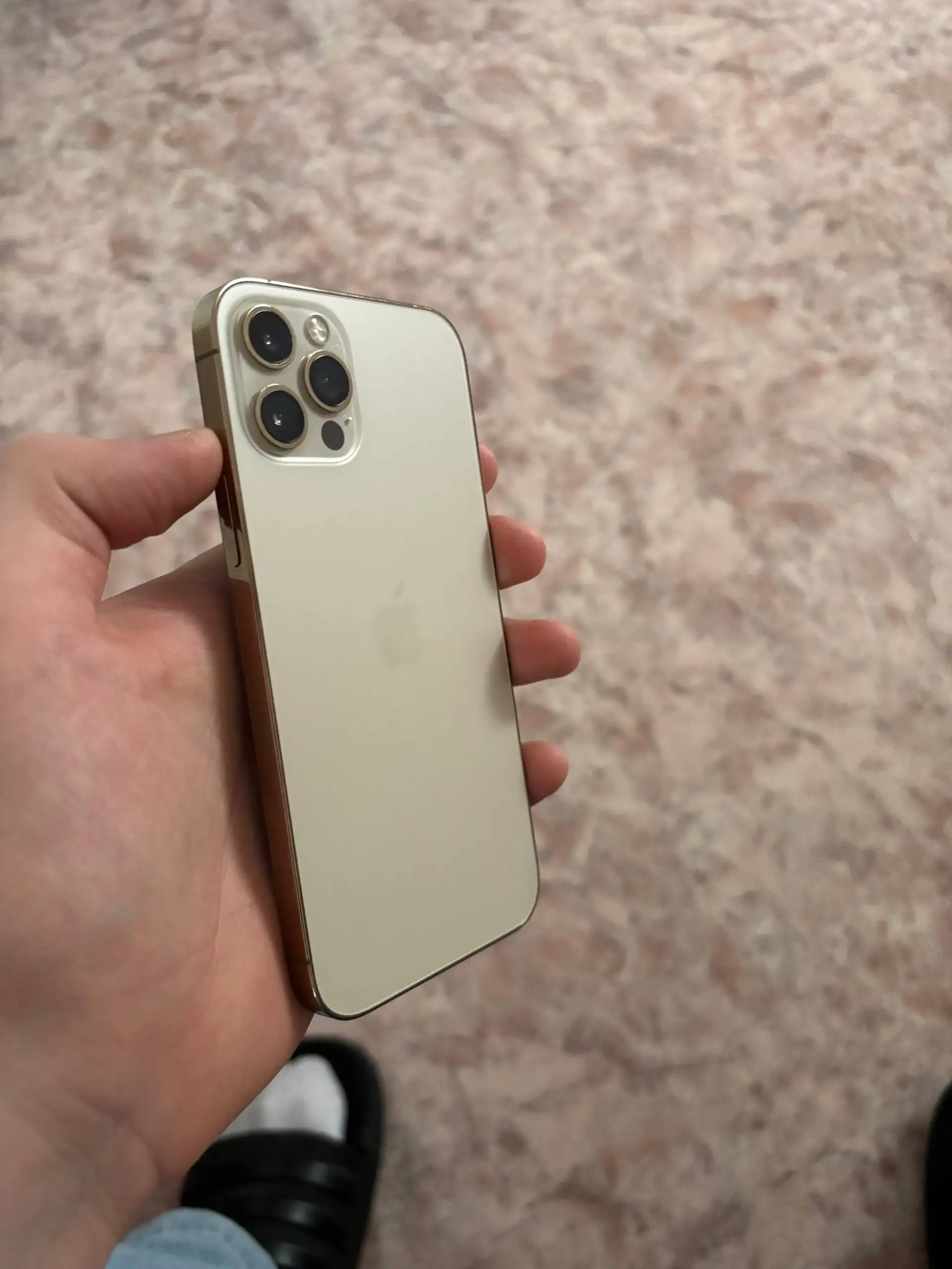 iPhone 12 Pro 256GB в хорошем состоянии - Смартфоны (Электроника) в Пермь