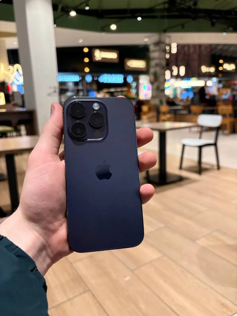 Продажа iPhone с аккумулятором 81% - Смартфоны (Электроника) в Пермь