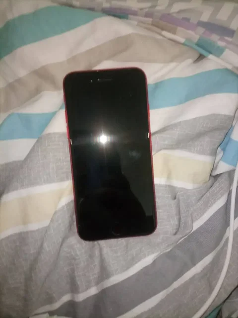 Продам Apple iPhone SE 2020 или обмен на Android - Принтеры и МФУ в Пермь