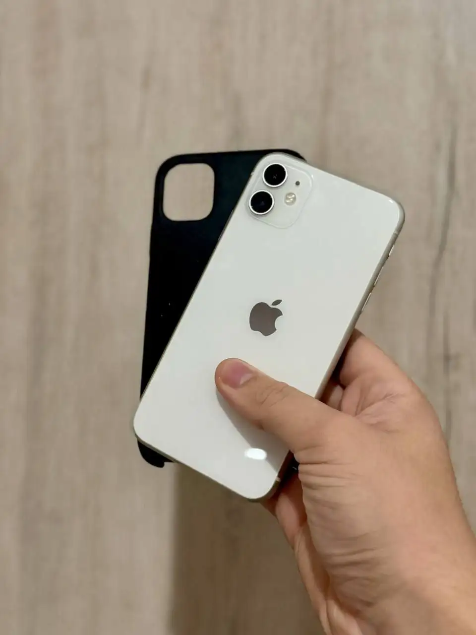 Apple iPhone в идеальном состоянии с полным комплектом - Смартфоны (Электроника) в Пермь