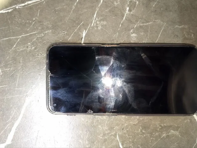 Продажа Apple iPhone в Перми - Запчасти для электроники в Пермь