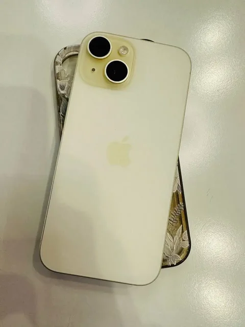 Продажа iPhone 15 в отличном состоянии - Запчасти для электроники в Пермь