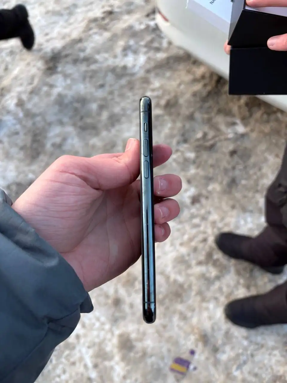 Продажа Apple iPhone 64 ГБ с новым аккумулятором - Смартфоны (Электроника) в Пермь