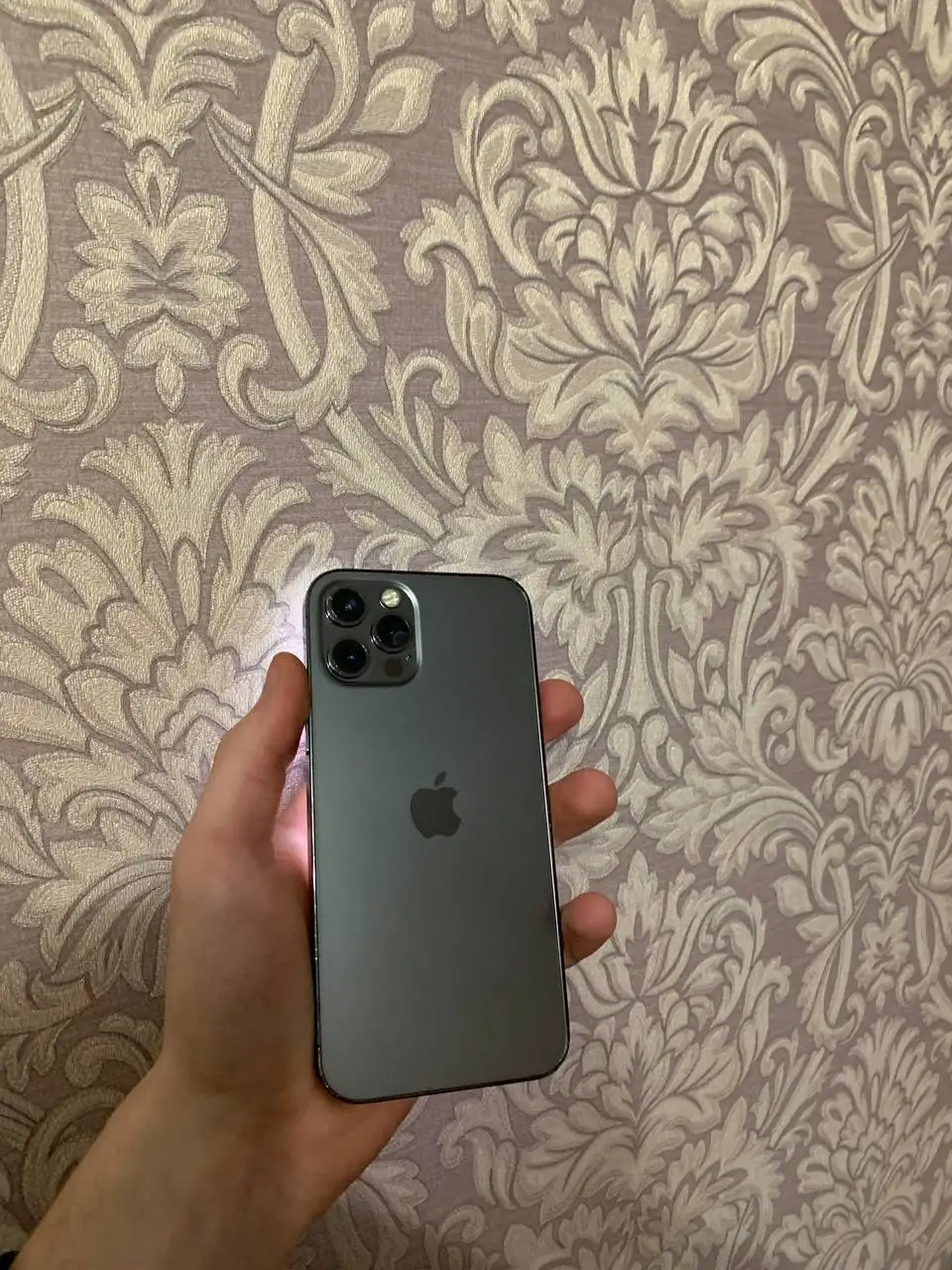 Продажа б/у iPhone XR, 12 Pro и 7 в Перми - Смартфоны и телефоны (Электроника) в Пермь