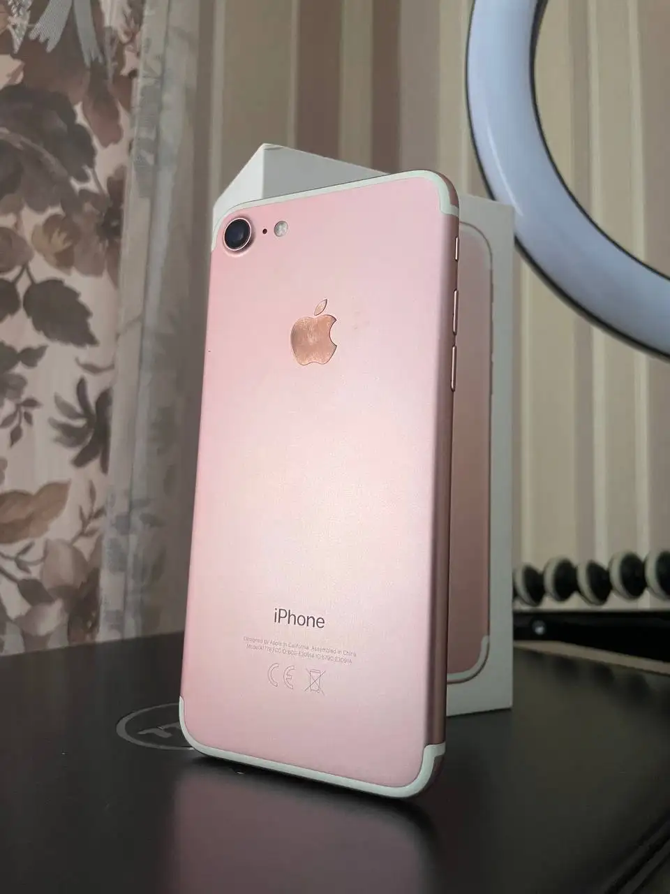 iPhone 7 в идеальном состоянии с комплектом - Смартфоны (Электроника) в Пермь