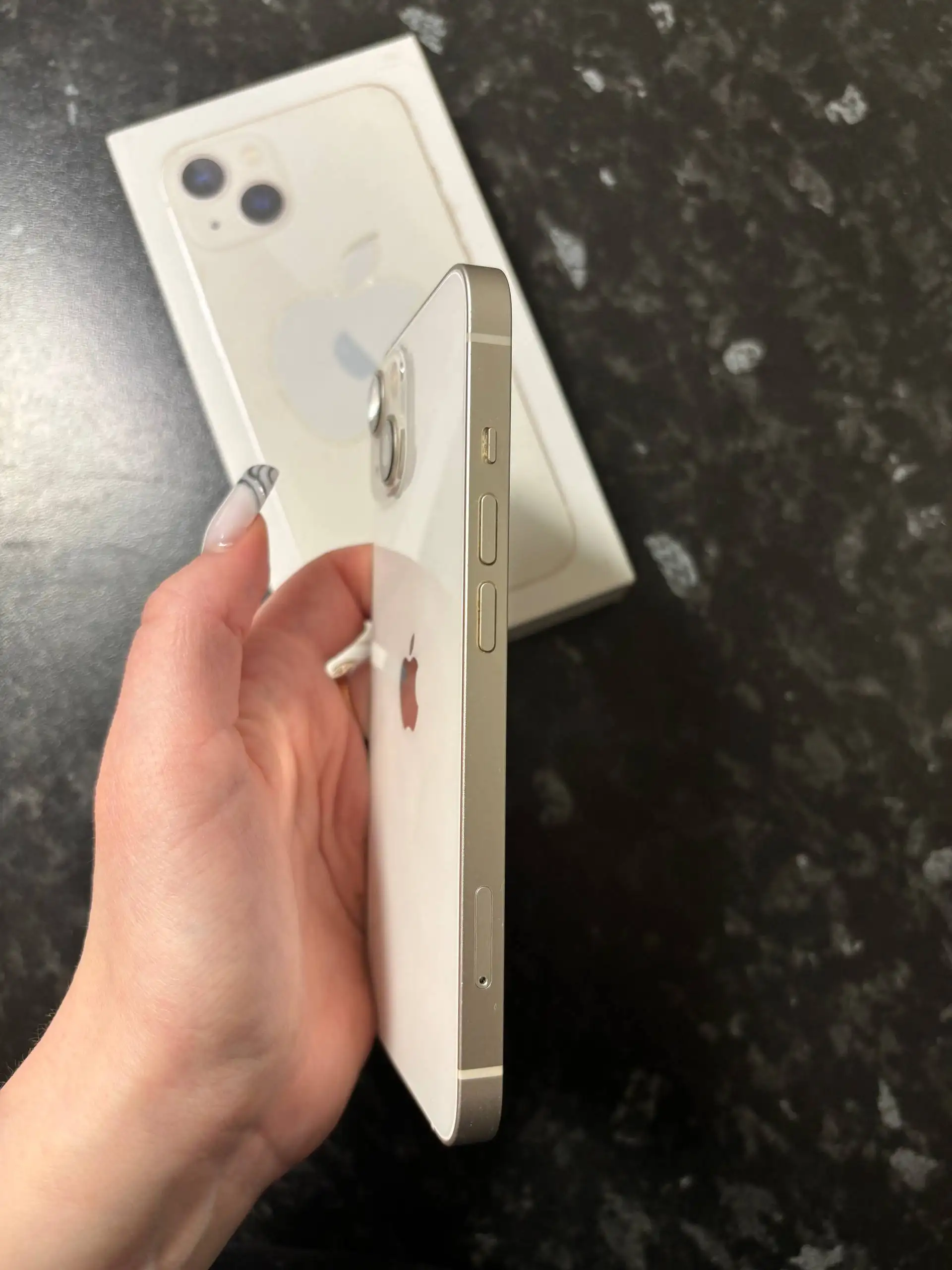 iPhone 13 128 GB в отличном состоянии - Смартфоны (Электроника) в Пермь