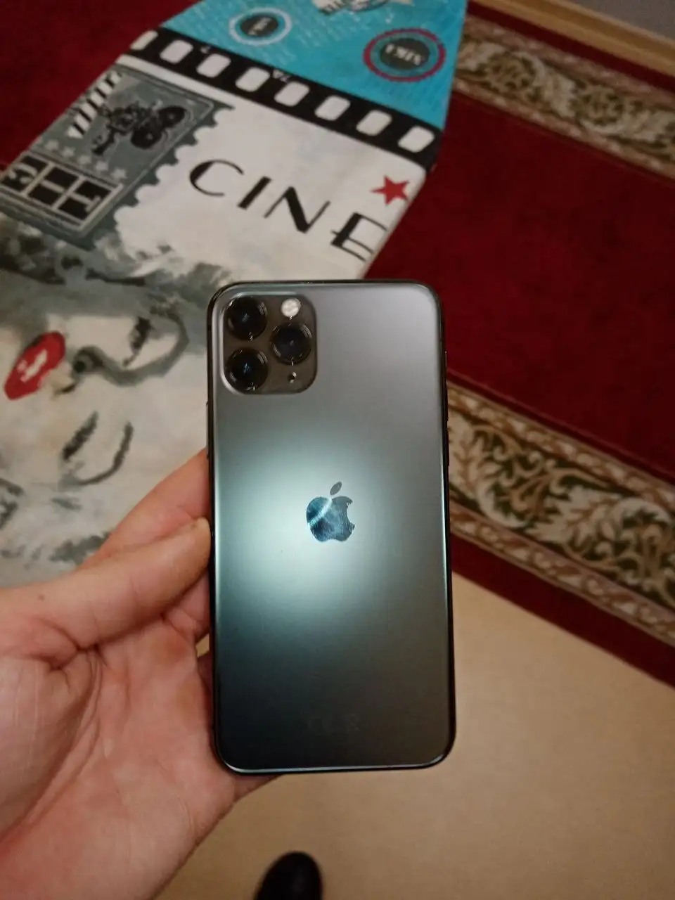 Обмен iPhone 11 Pro 64 ГБ с дефектами дисплея и аккумулятором - Смартфоны (Электроника) в Пермь