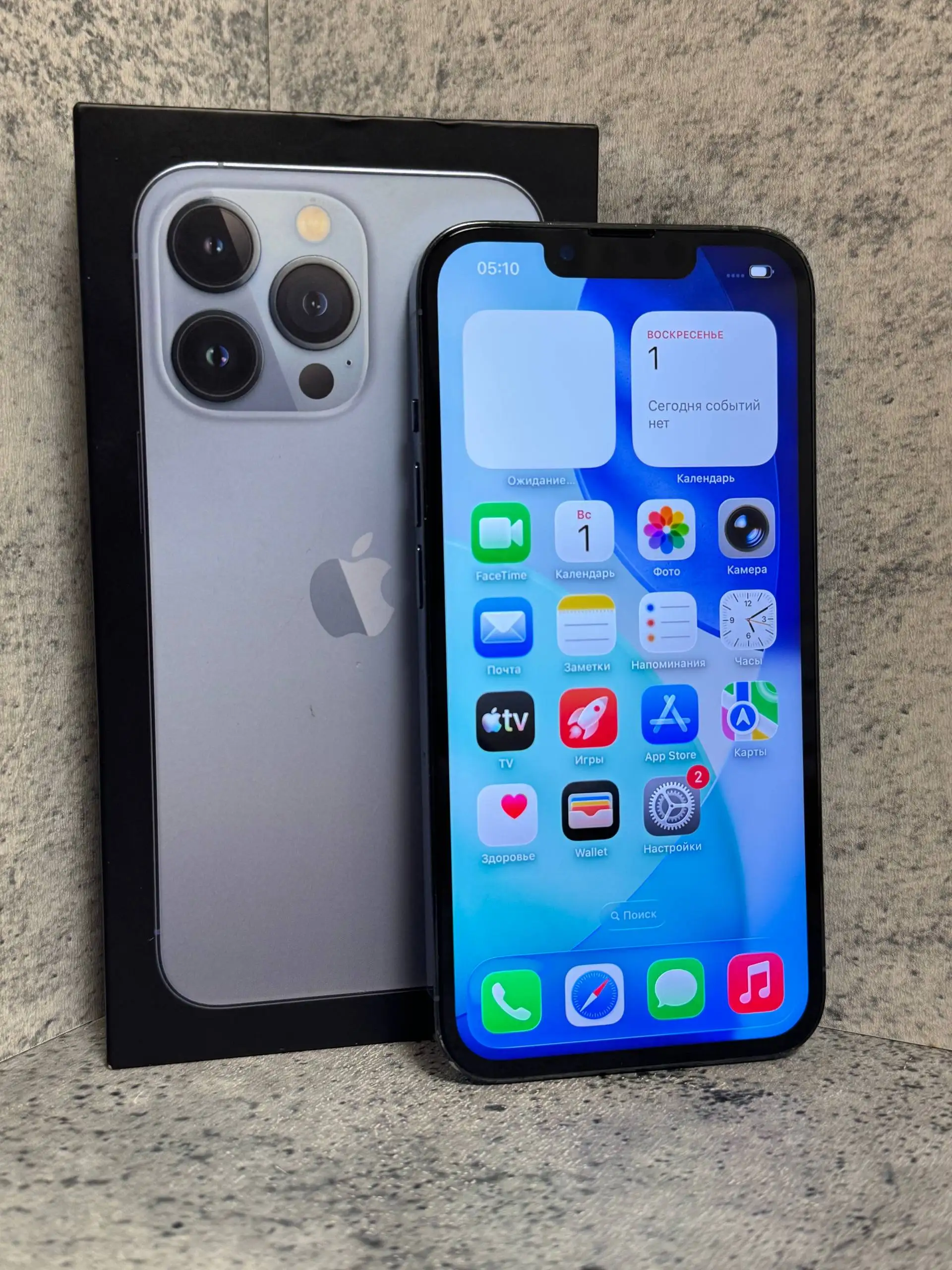 Продажа iPhone с разными характеристиками - Смартфоны (Электроника) в Пермь