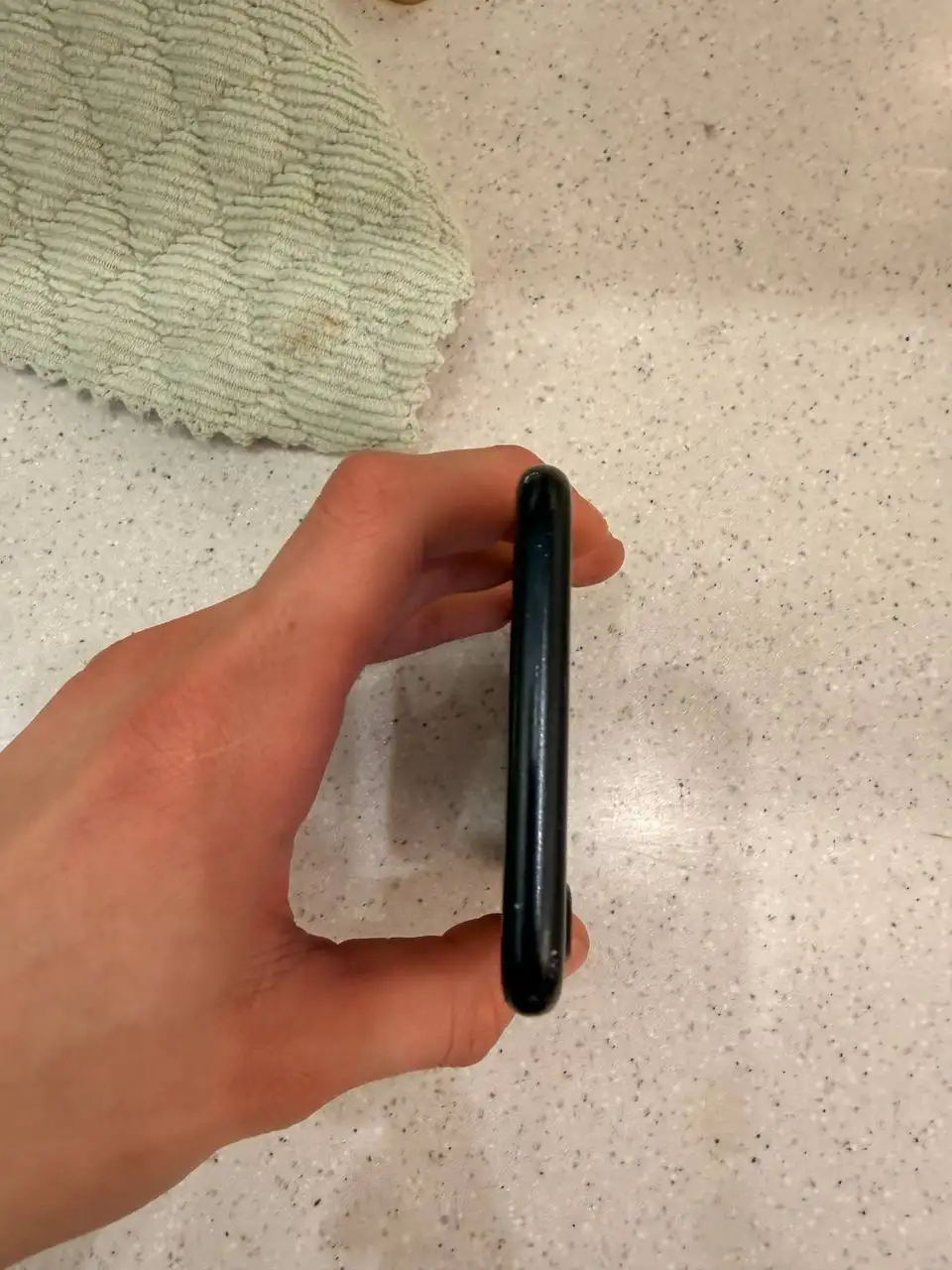 Продажа или обмен iPhone SE 2022 - Смартфоны (Электроника) в Пермь