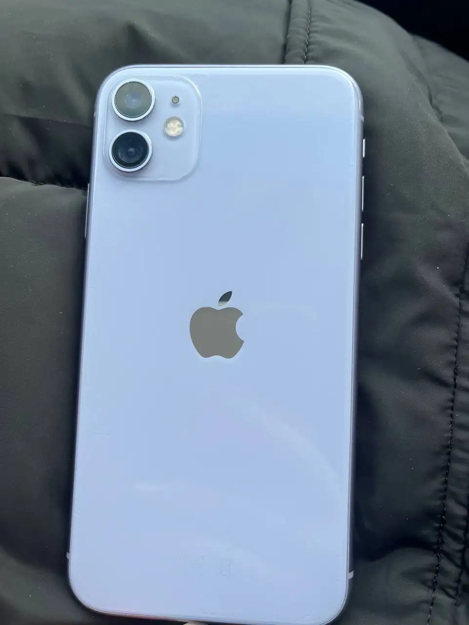 Продам iPhone 11 64 ГБ с неработающей фронтальной камерой - Смартфоны (Электроника) в Пермь