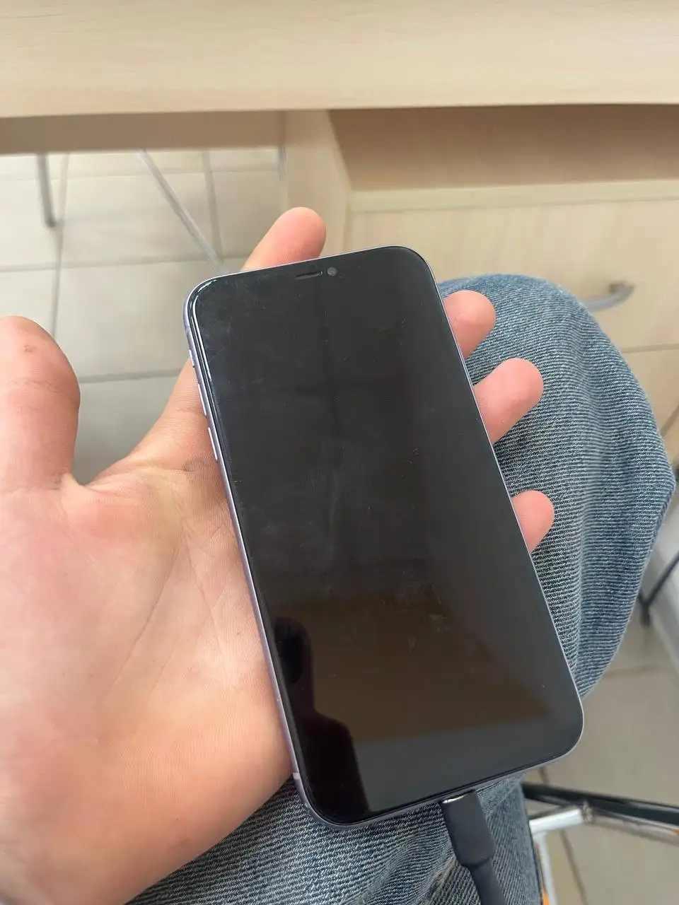 Продажа Apple iPhone с замененным экраном и АКБ - Смартфоны (Электроника) в Пермь