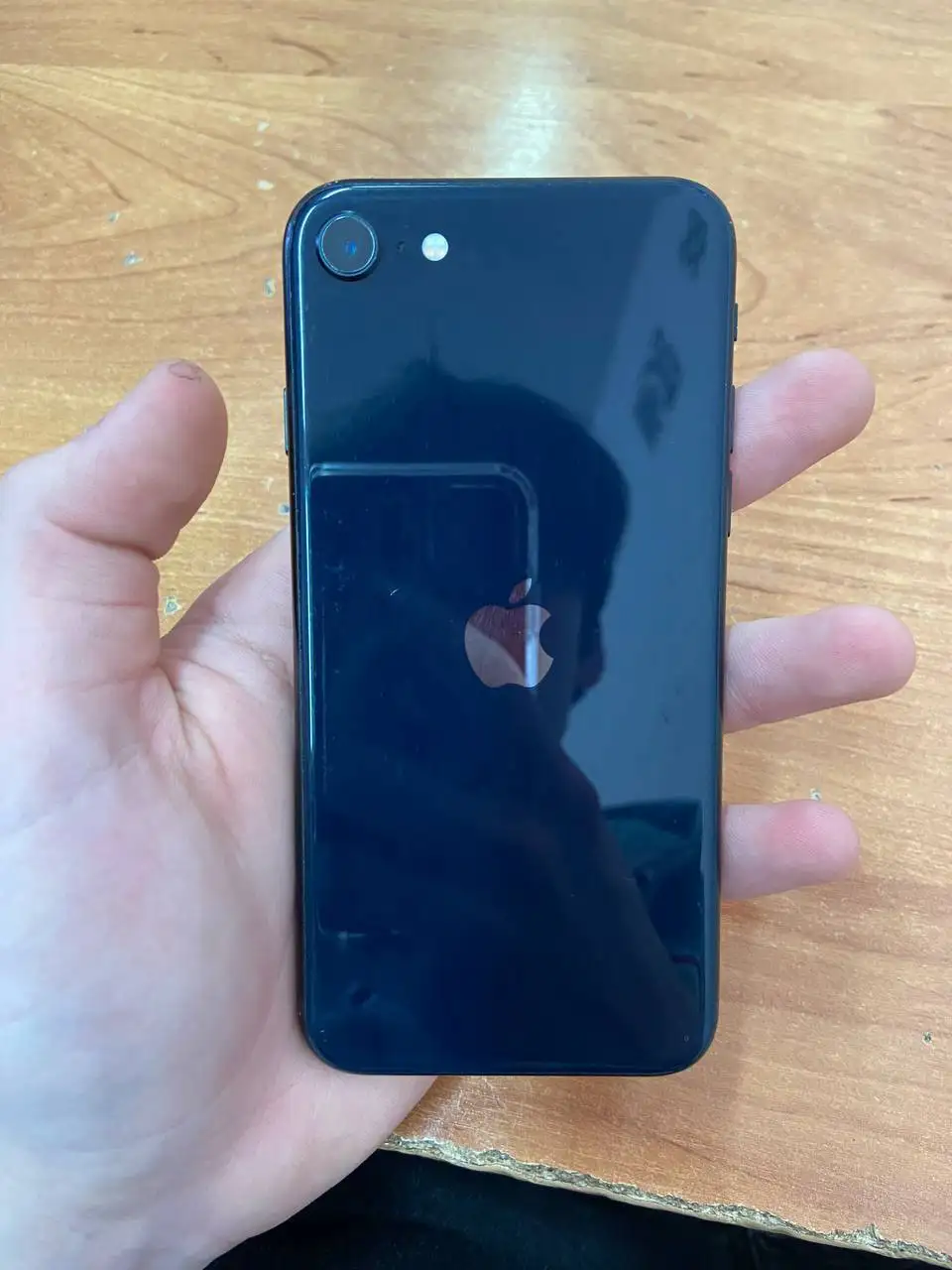 Обмен iPhone SE 2022 в идеальном состоянии - Смартфоны (Электроника) в Пермь