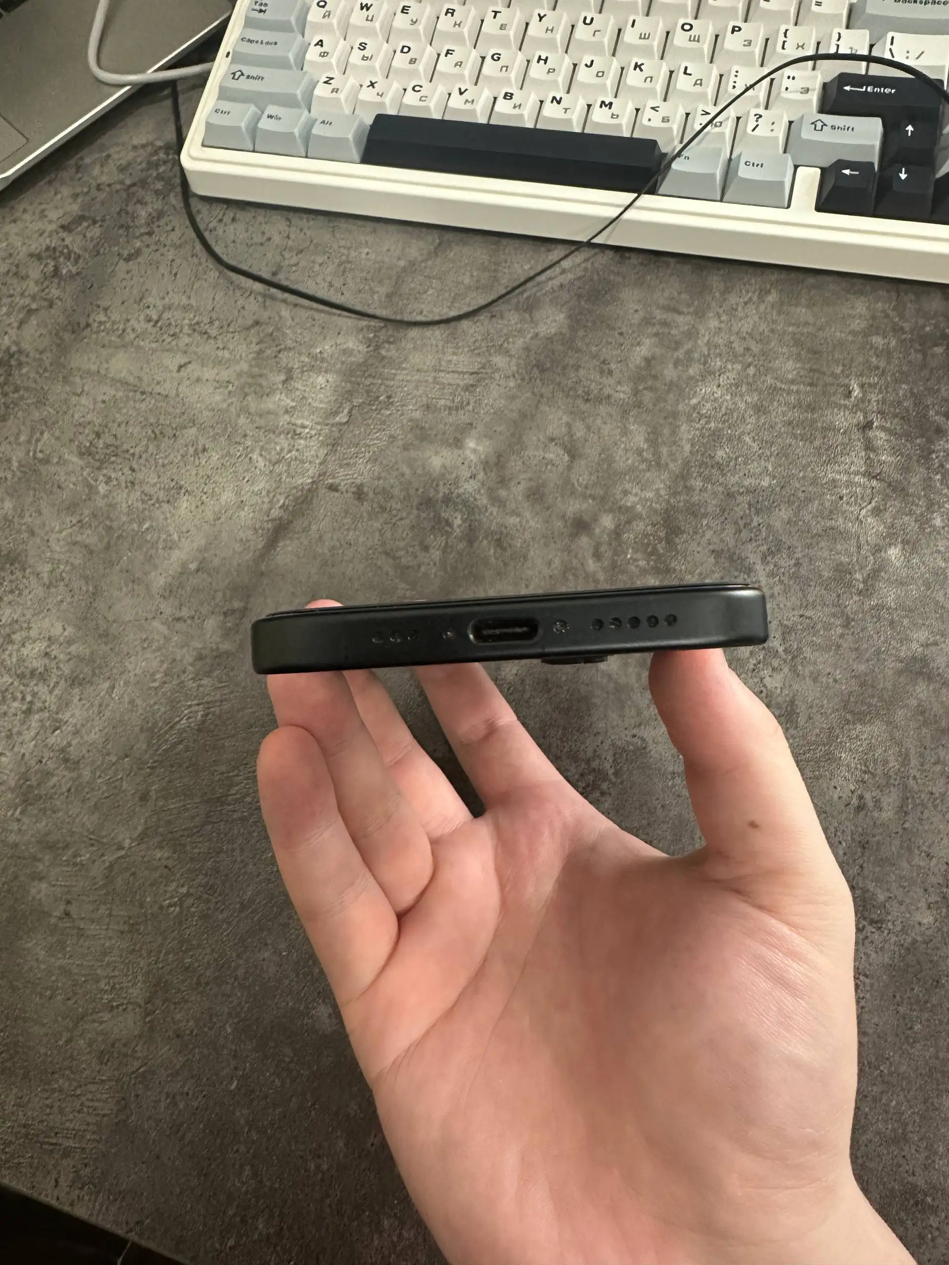 iPhone 16 128GB черный - Смартфоны (Электроника) в Пермь