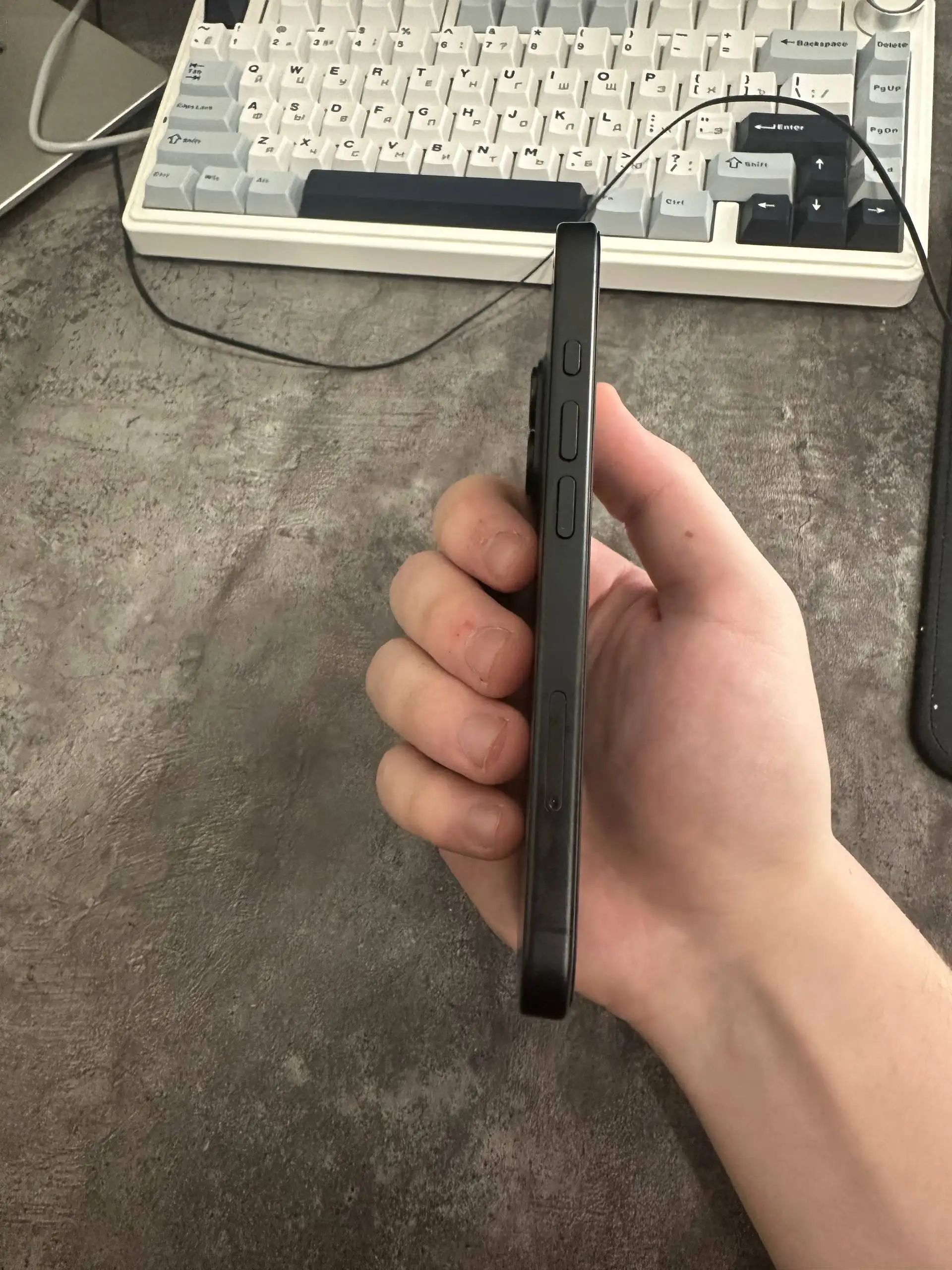 iPhone 16 128GB черный - Смартфоны (Электроника) в Пермь