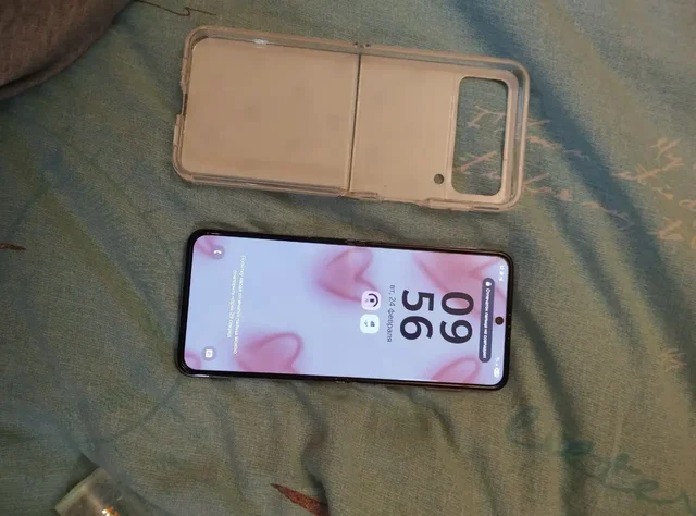 Samsung Z Flip 4 256/8 - Видеонаблюдение в Пермь