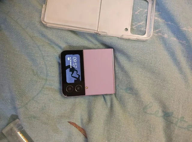 Samsung Z Flip 4 256/8 - Видеонаблюдение в Пермь