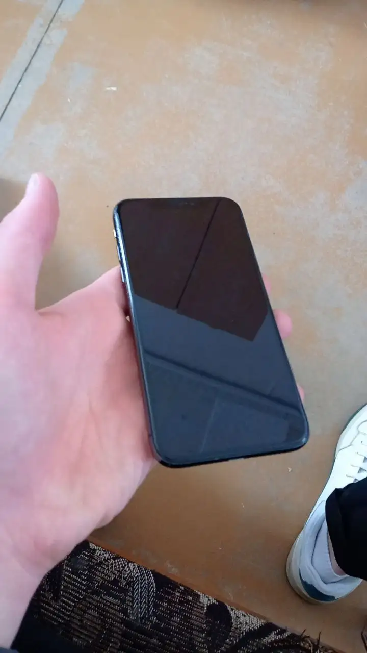 Продам Apple iPhone X - Смартфоны (Электроника) в Пермь