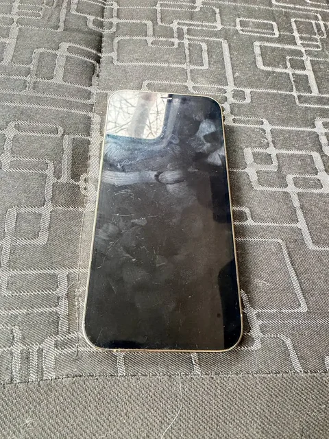 Apple iPhone 12 Pro Max 256 ГБ б/у - Электроника в Пермь