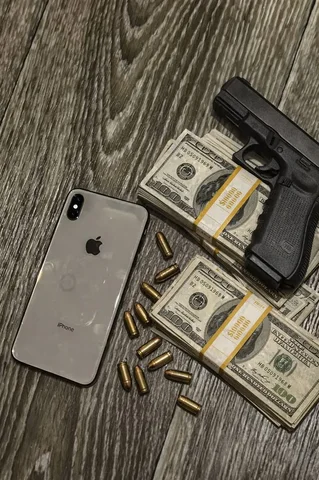 Apple iPhone с выгораниями - Электроника в Пермь