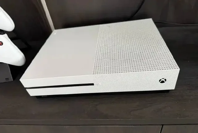 Продажа Apple iPhone с Game Pass - Видеонаблюдение в Пермь