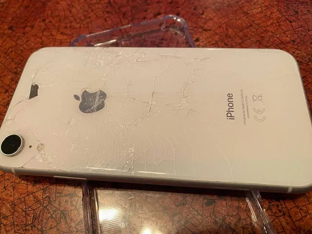 Обмен Apple iPhone в Перми - Аксессуары для телефонов в Пермь